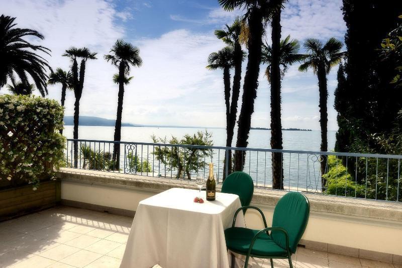 Hotel Monte Baldo E Villa Acquarone Гардоне Ривьера Экстерьер фото