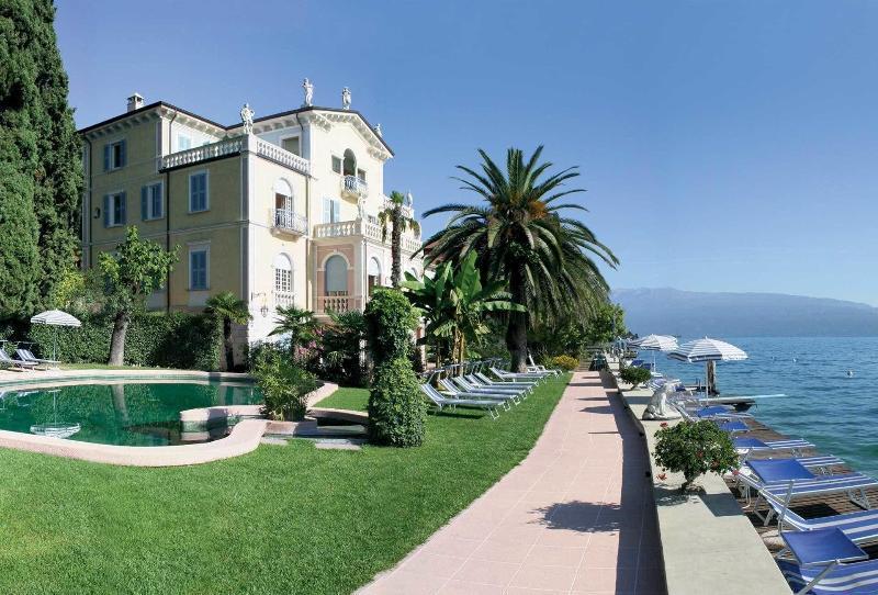 Hotel Monte Baldo E Villa Acquarone Гардоне Ривьера Экстерьер фото